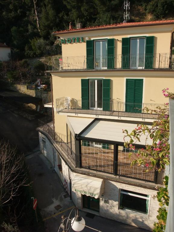 Hotel Adriana Laigueglia Esterno foto