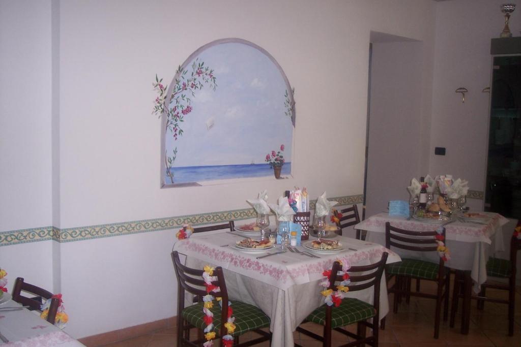 Hotel Adriana Laigueglia Esterno foto