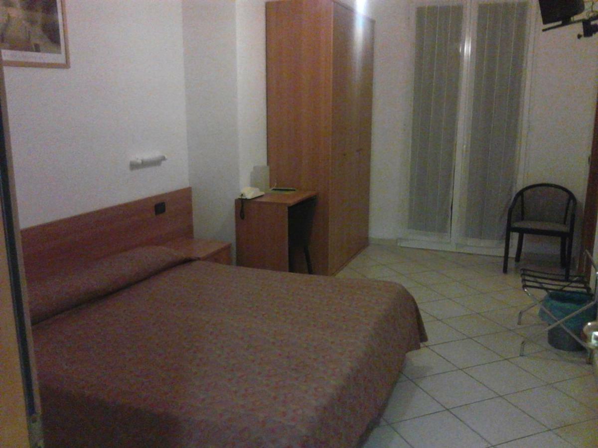Hotel Adriana Laigueglia Esterno foto